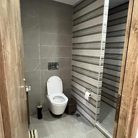 Albatross Aparthotel