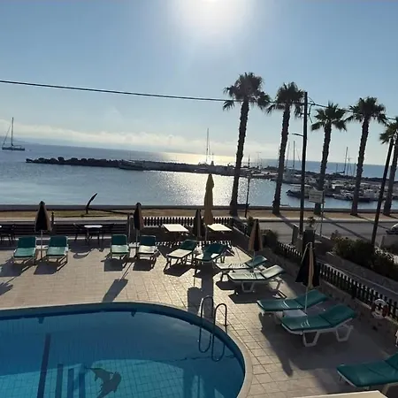 信天翁公寓 公寓式酒店 3*