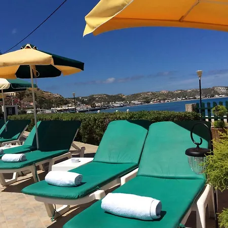 Albatross Hotel Kefalos 3*