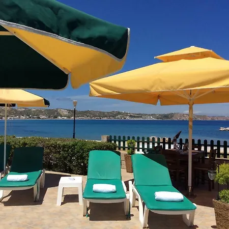 Albatross Studios Aparthotel 3*