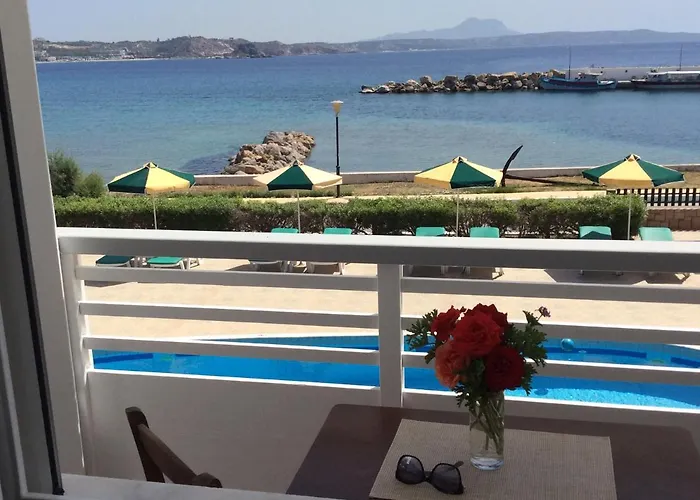 Aparthotel Albatross 3*