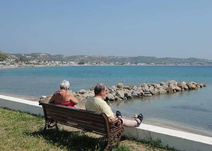 Albatross Aparthotel