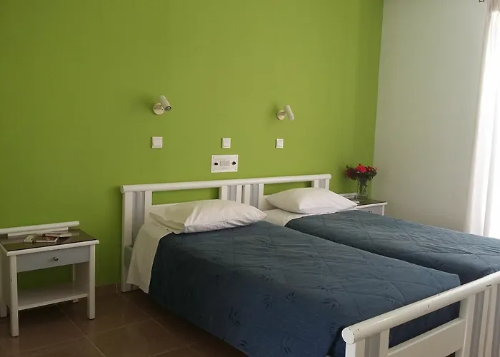 Albatross Aparthotel 3*