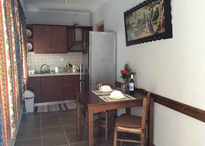 Albatross Aparthotel 3*